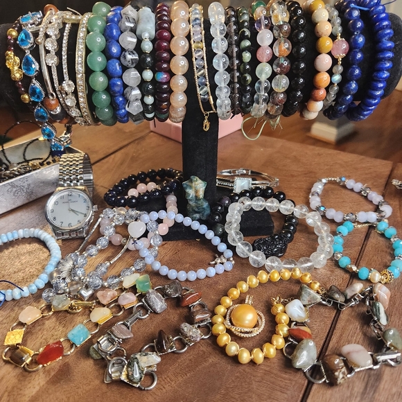 Zaysan's Live: Jewelry, bags, crystals, and more - live show and quick listings - Picture 5 of 10